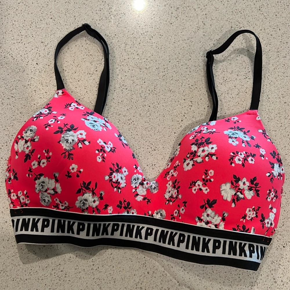 32C Floral bra PINK by Victoria secret 🌸🌹